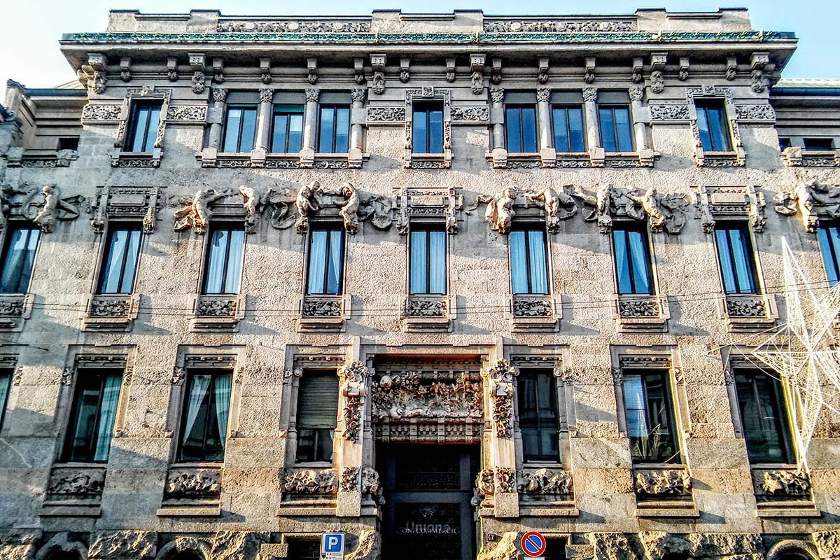 Palazzo Castiglioni, facciata